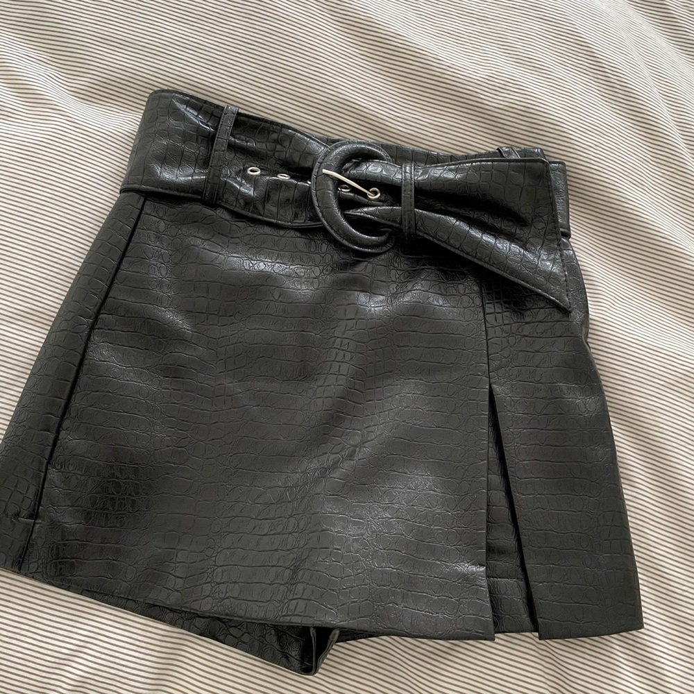 Zara skirt/shorts